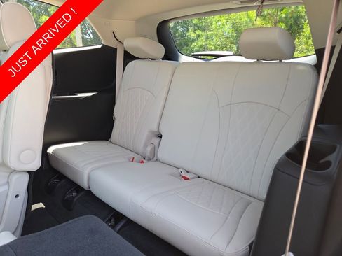Used 2023 Buick Enclave Avenir w/ Avenir Technology Package FWD image 22