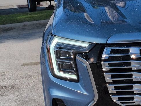Used 2026 GMC Terrain Denali AWD/4WD image 9