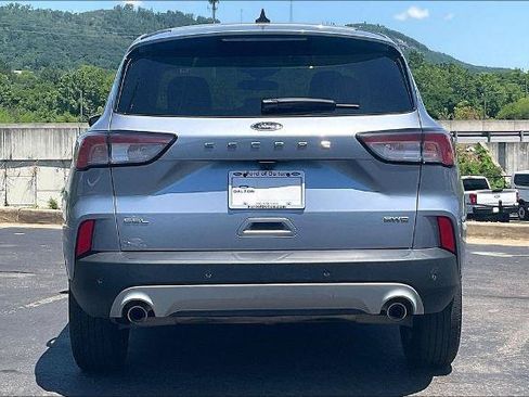 Certified 2022 Ford Escape SEL w/ Technology Package AWD/4WD image 4