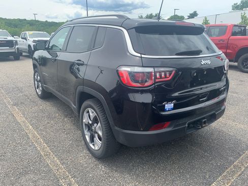 Used 2017 Jeep Compass Limited w/ Navigation Group AWD/4WD image 4