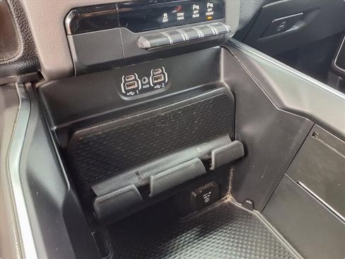 Used 2020 RAM 1500 Laramie w/ Sport Appearance Package image 8
