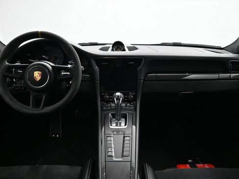 Certified 2019 Porsche 911 GT3 RS image 7