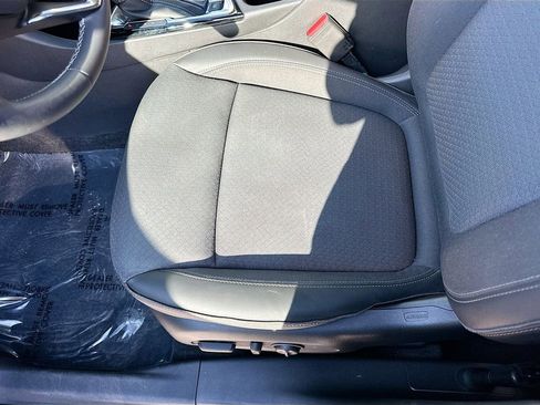 Used 2023 Buick Encore GX Preferred w/ Cold Weather Comfort Package image 18