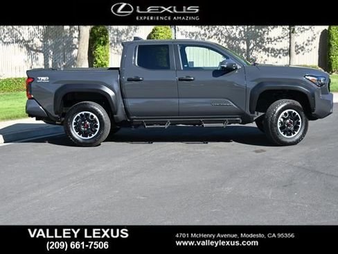 Used 2024 Toyota Tacoma TRD Off-Road w/ TRD Off Road Upgrade Package AWD/4WD image 3