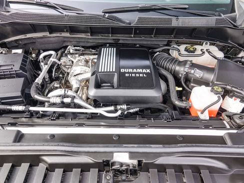 Used 2022 Chevrolet Silverado 1500 High Country w/ Technology Package image 25