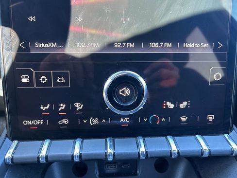 Used 2025 GMC Terrain Elevation image 20