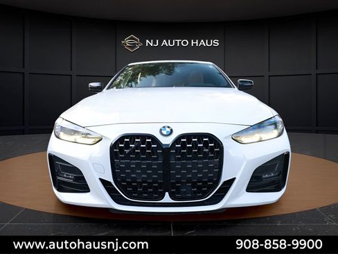 Used 2022 BMW 430i Coupe w/ M Sport Package RWD image 3