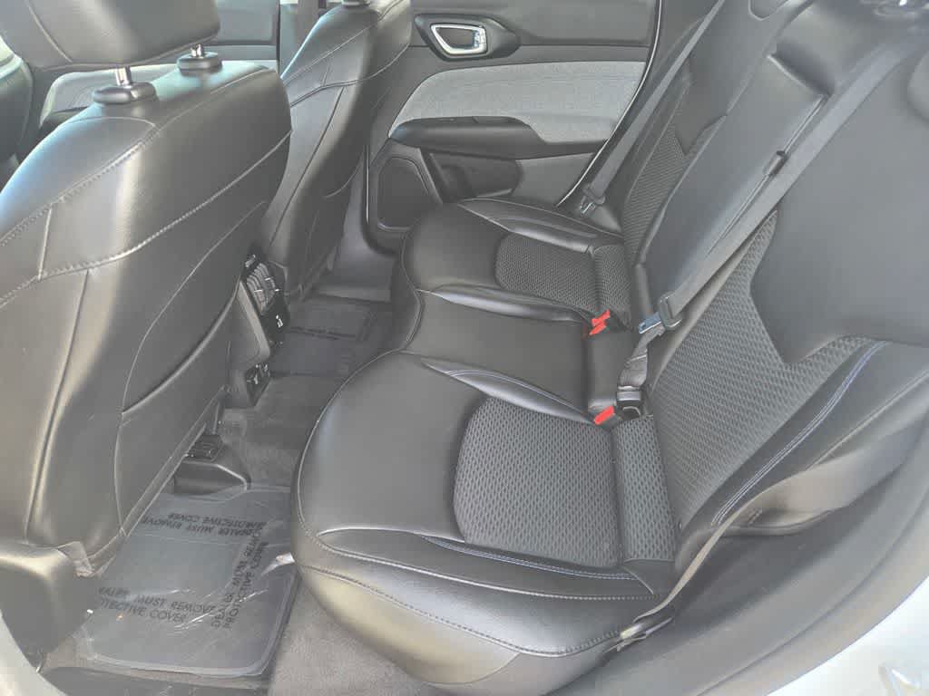 Used 2022 Jeep Compass Latitude w/ Convenience Group AWD/4WD image 12