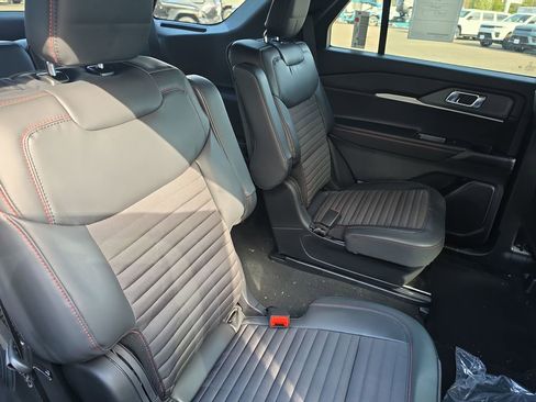 New 2026 Ford Explorer ST-Line AWD/4WD image 11