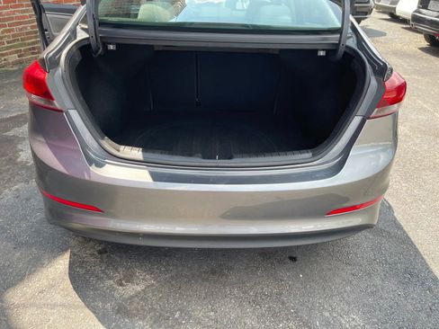 Used 2018 Hyundai Elantra SEL image 12