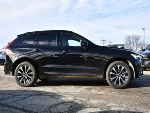 Certified 2025 Volvo XC60 B5 Plus w/ Climate Package image 8