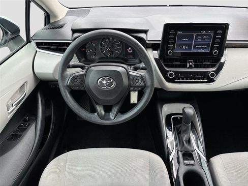Used 2020 Toyota Corolla L FWD image 23