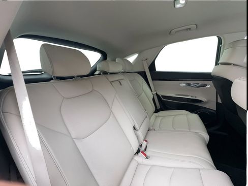 Used 2023 Genesis GV70 2.5T AWD/4WD image 27