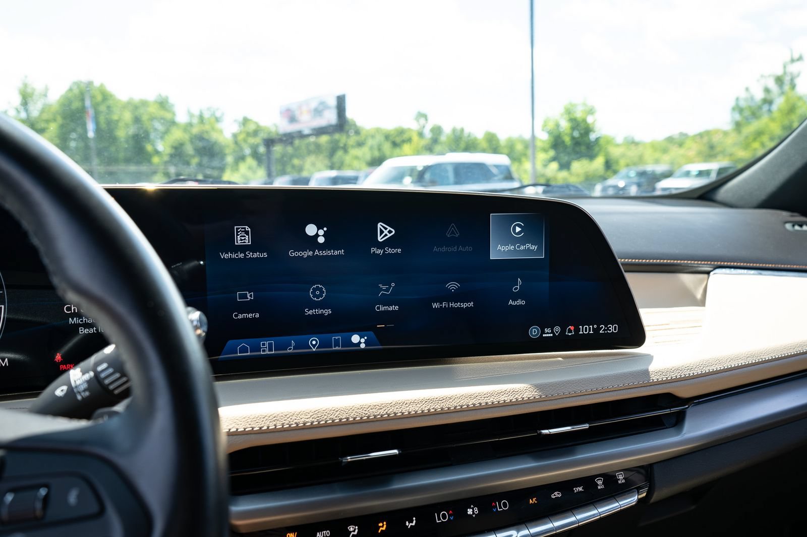 Used 2025 Cadillac XT4 Premium Luxury FWD image 23