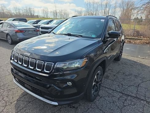 Used 2022 Jeep Compass Limited AWD/4WD image 5