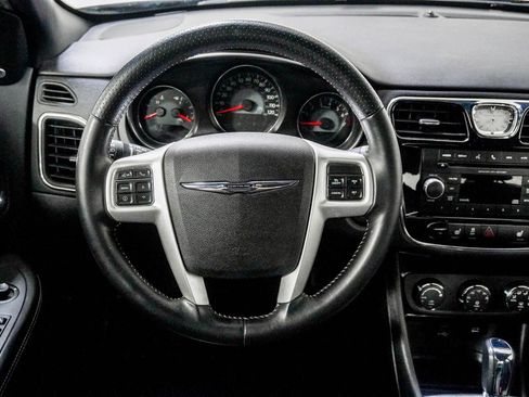 Used 2014 Chrysler 200 Limited w/ 200 S V6 Premium Group image 18