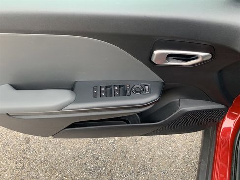 Used 2025 Kia K4 LXS image 13