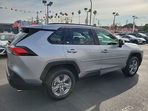 Used 2023 Toyota RAV4 LE AWD/4WD image 7
