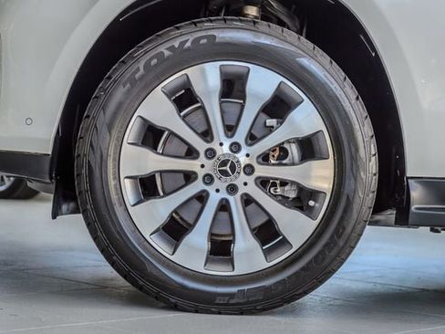 Used 2018 Mercedes-Benz GLS 450 4MATIC w/ Premium Package image 13