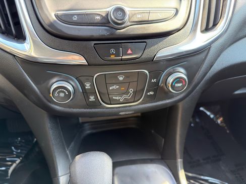 Used 2022 Chevrolet Equinox LT image 29