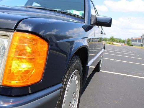 Used 1993 Mercedes-Benz 190 E 2.6 image 27