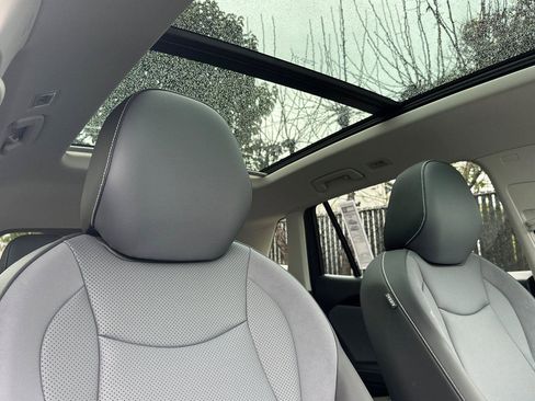 New 2026 Volkswagen Tiguan SE AWD/4WD image 16
