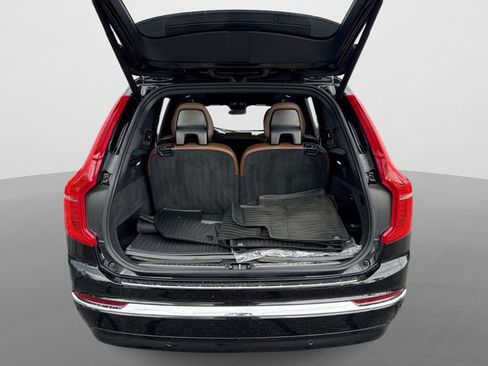 Certified 2023 Volvo XC90 B6 Ultimate w/ Protection Package AWD/4WD image 24