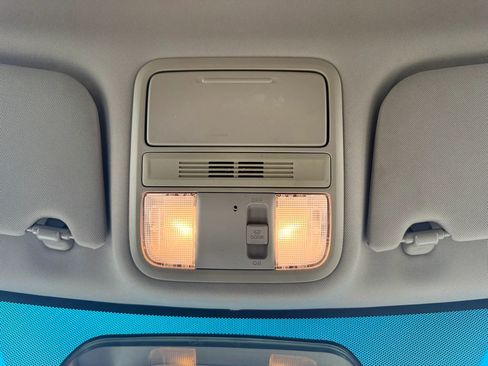 Used 2013 Honda Odyssey LX image 34
