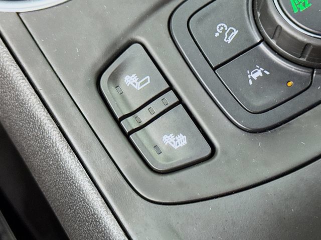 Used 2020 GMC Terrain SLE w/ Driver Convenience Package AWD/4WD image 21