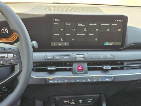 New 2026 Kia K4 FWD image 8