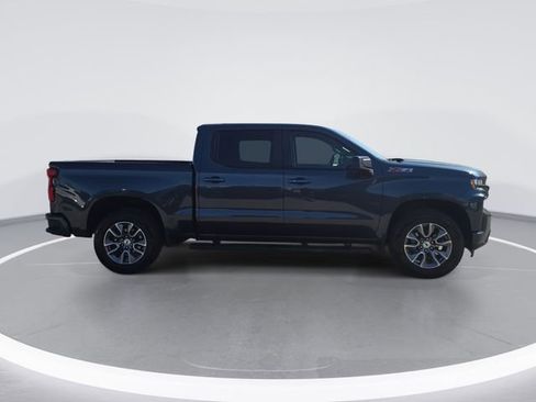 Used 2021 Chevrolet Silverado 1500 RST image 2