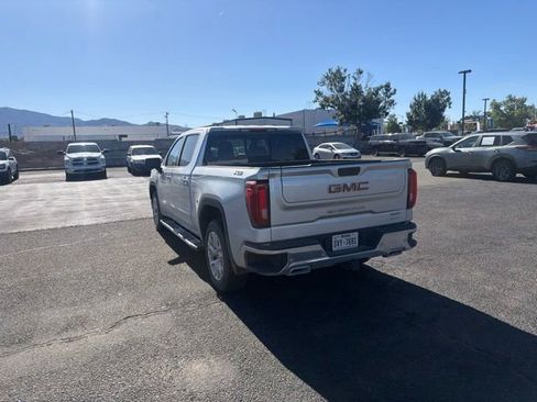 Used 2021 GMC Sierra 1500 SLT w/ SLT Premium Plus Package AWD/4WD image 24