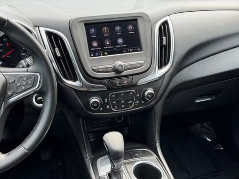 Used 2024 Chevrolet Equinox LT FWD image 36