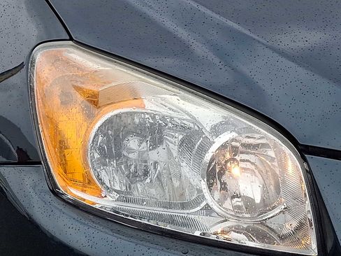 Used 2012 Toyota RAV4 4WD w/ Value Pkg image 10