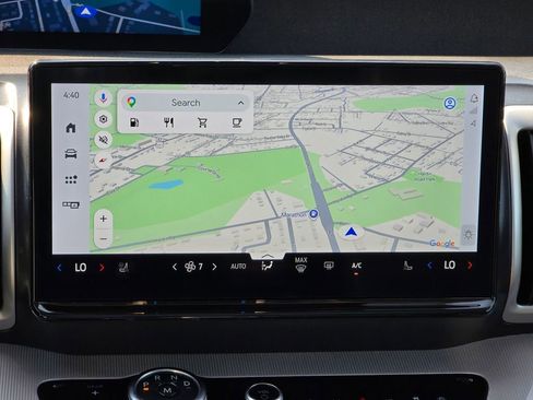 Used 2025 Ford Expedition Active AWD/4WD image 4