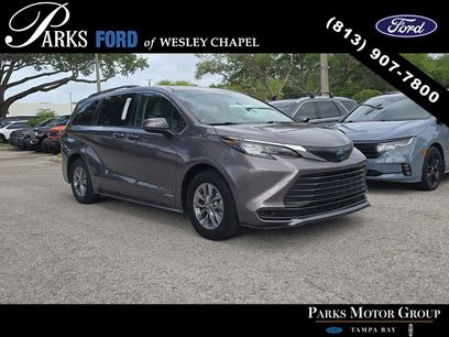 Used 2021 Toyota Sienna LE w/ LE Plus Package