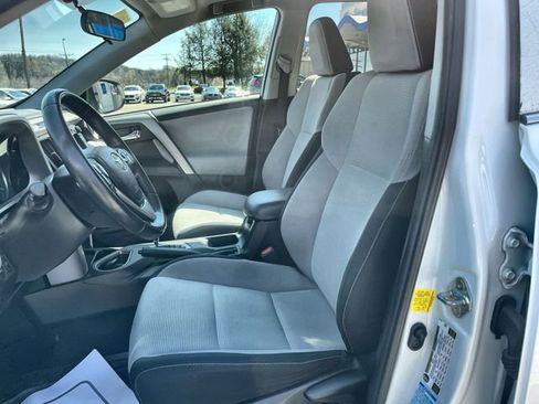 Used 2016 Toyota RAV4 XLE image 15