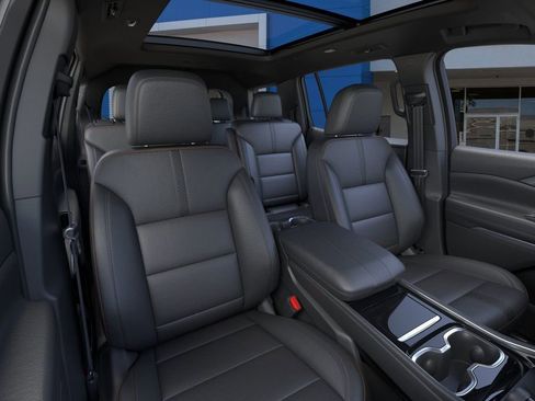New 2026 Chevrolet Traverse High Country w/ LPO, Floor Liner Package AWD/4WD image 16