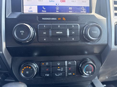 Used 2020 Ford F150 XLT w/ Equipment Group 302A Luxury AWD/4WD image 32