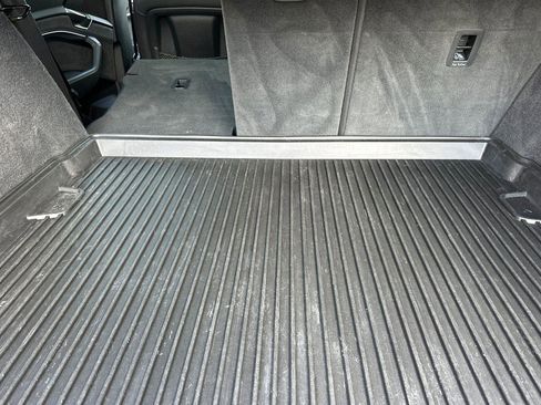 Used 2023 Audi e-tron S Premium Plus w/ Black Optic Package image 15