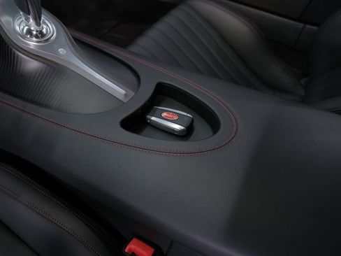 Used 2018 Bugatti Chiron AWD/4WD image 16