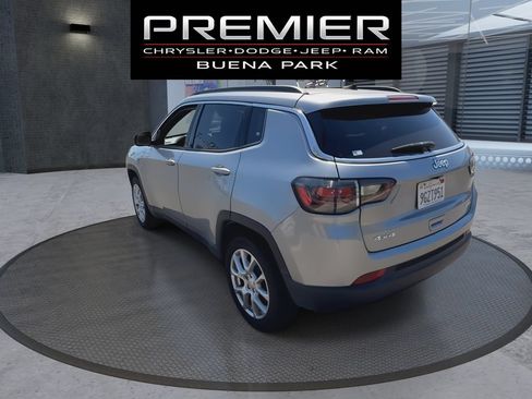 Certified 2023 Jeep Compass Latitude w/ Sun and Sound Group AWD/4WD image 6