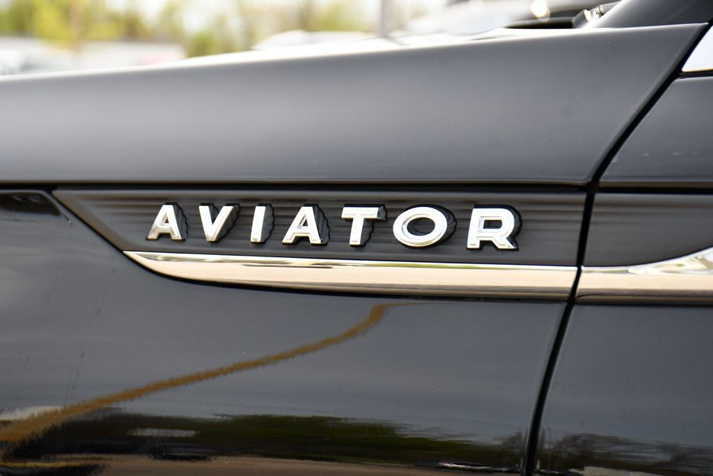 Used 2026 Lincoln Aviator AWD image 44