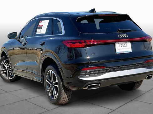 Certified 2025 Audi Q5 Premium w/ Convenience Package image 11