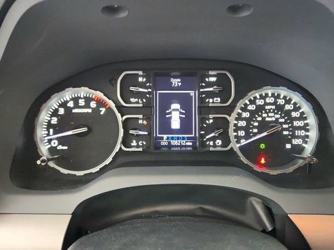 Used 2020 Toyota Tundra SR5 w/ TRD Off-Road Package AWD/4WD image 15