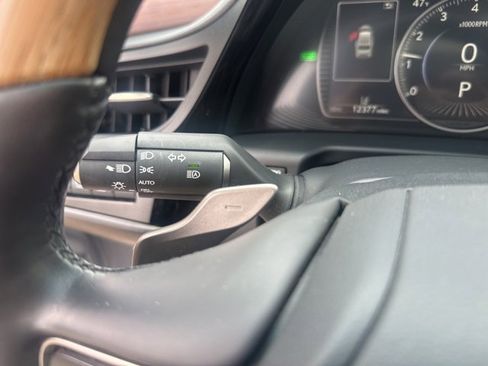 Certified 2025 Lexus ES 300h w/ Accessory Package (Z2) image 21