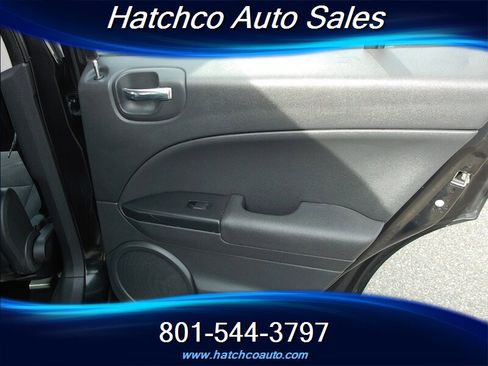 Used 2010 Dodge Caliber Mainstreet w/ Driver Convenience Group image 21