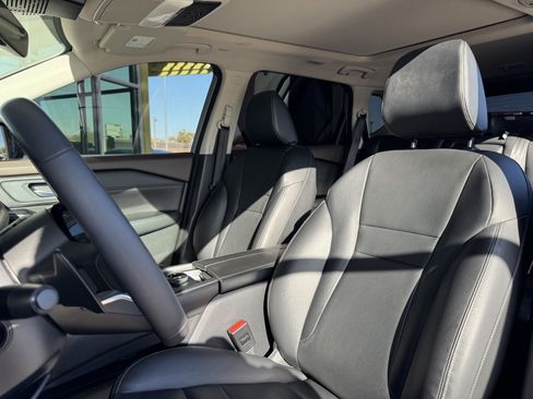 Used 2023 Nissan Rogue SL w/ SL Premium Package image 37