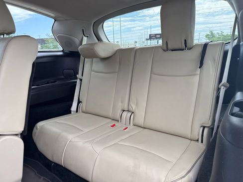 Used 2019 INFINITI QX60 Luxe w/ Essential Package FWD image 28