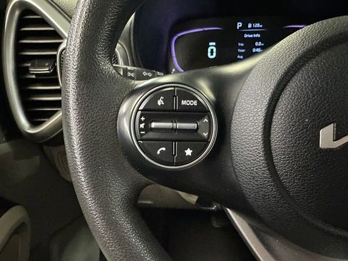 Used 2023 Kia Soul LX FWD image 11